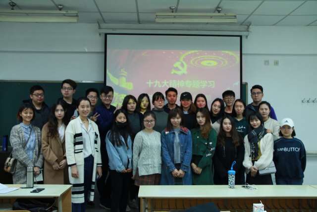 http://img.xiumi.us/xmi/ua/wtb/i/d4721cd1bfa52ca0d18a2130e7975e08-sz_1653316.jpg?x-oss-process=style/xm