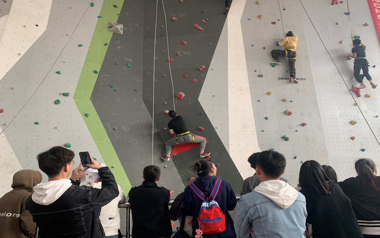 艺术学院在2020年西安体育学院攀岩锦标赛中取得佳绩