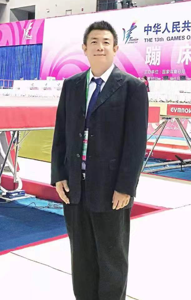 二级教授博士生导师黄谦