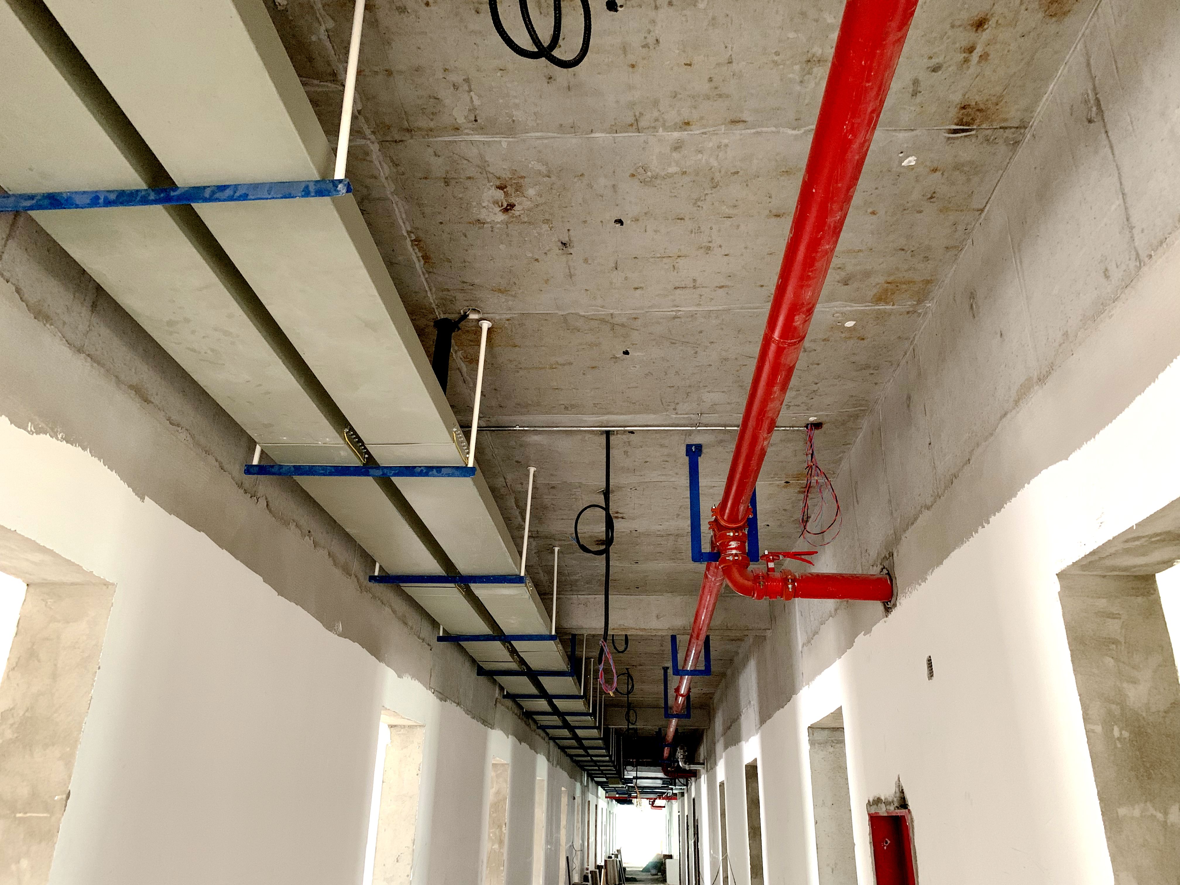 我校鄠邑校区学生公寓楼水电管线安装如期推进